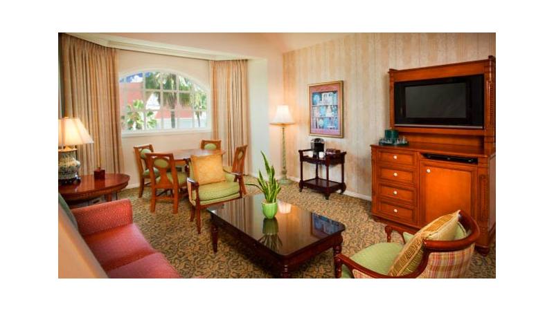 ディズニー グランド フロリディアン リゾート スパ アウタービルディング 1ベッドルーム スイート