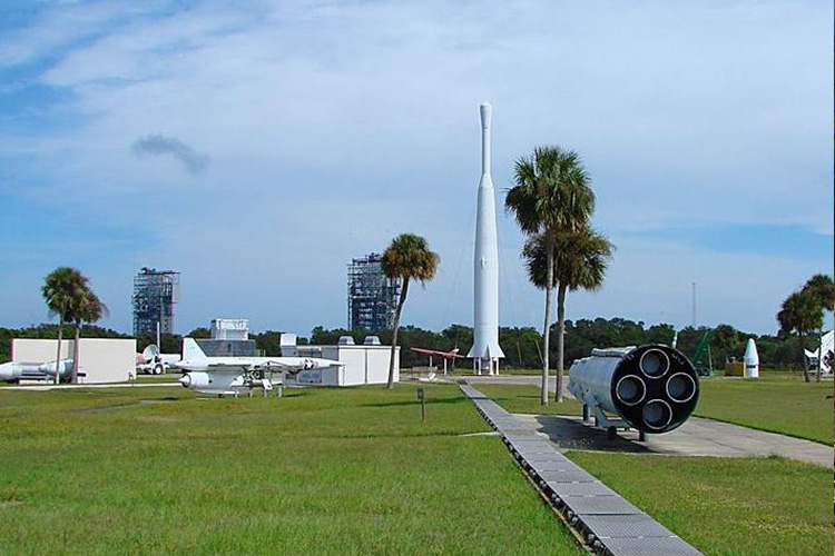 CapeCanaveral
Then & Now Tour