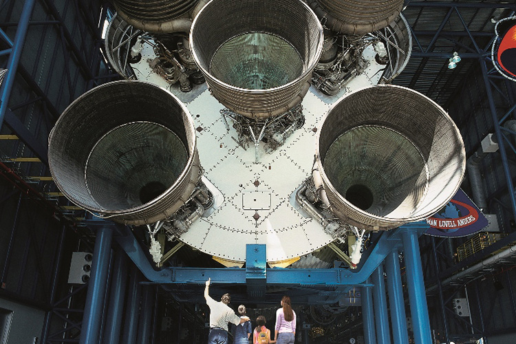 ケネディ宇宙センター スヌーピー ヴィンテージ Tシャツ スヌーピー PEANUTS スヌーピー ピンバッジ2個セットNASA ケネディ宇宙センター
